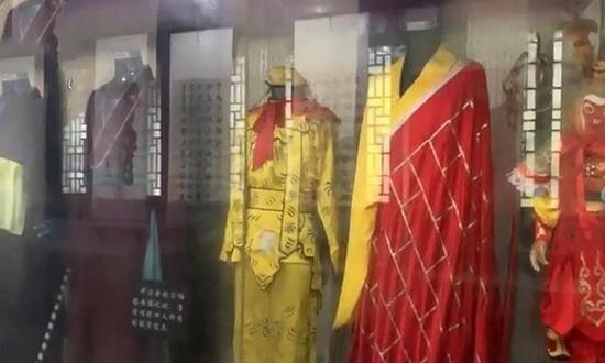 但这座故居的正主——吴承恩的事迹及史料的陈列,却是相当少。
