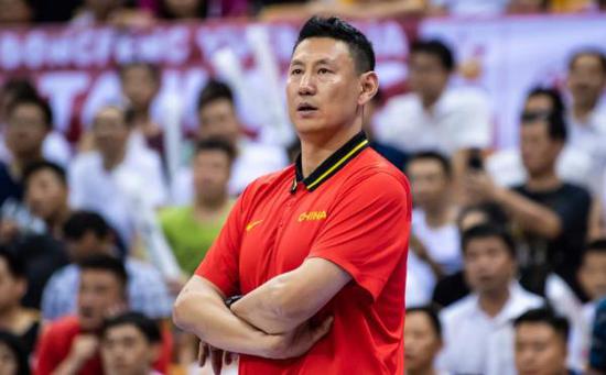 李楠“下课”致歉：对不起为中国男篮失望过伤心过的人