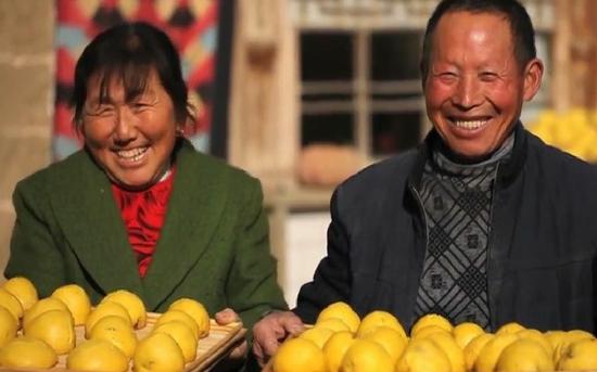 《舌尖上的中国》对美食及背后文化的呈现是全景式的。