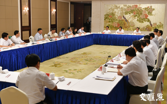 娄勤俭在宿迁同苏北部分县委书记座谈 事关两