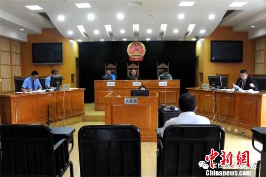 江苏一男子强行拔取高速行驶中客车钥匙被判刑四年