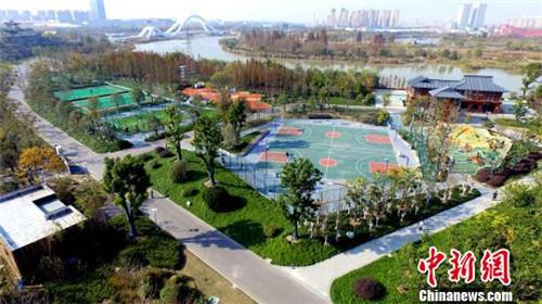 图为花都汇生态公园。 崔佳明摄