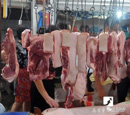 为什么有的猪肉盖红章,有的盖蓝章?别买错了!