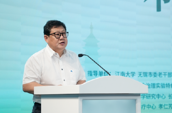 无锡日报报业集团党委书记、总裁(社长)陈锡初致辞