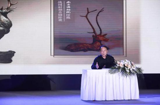邱主任介绍南京博物院馆藏