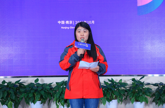 首届十大司机代表刘桂梅发言