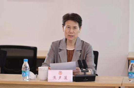焦夕莲肯定了鸿山街道在助力农民增收相关工作所取得的的成绩。