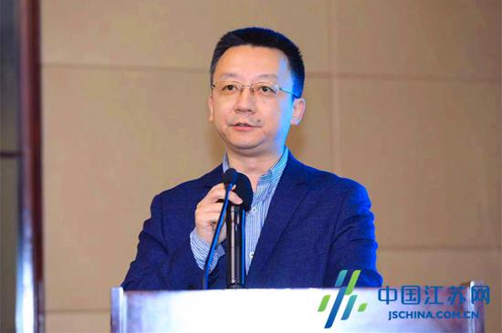新华日报社副总编辑、中国江苏网董事长、总编辑陆峰致欢迎词