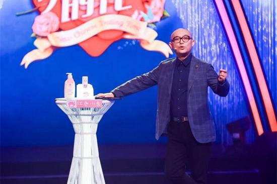 孟非新节目《新相亲时代》再当月老 还父母参