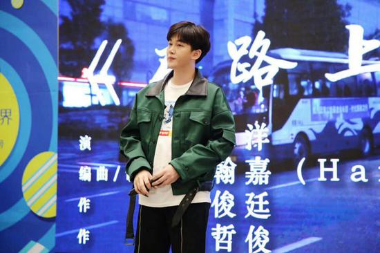 朱小磊李修洋助阵2018《中国新歌声》南京赛