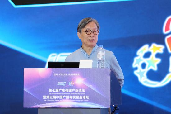 国家广播电视总局科技委副主任杜百川