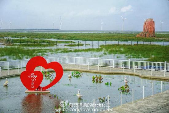 感受天然无污染的深海温矿泉