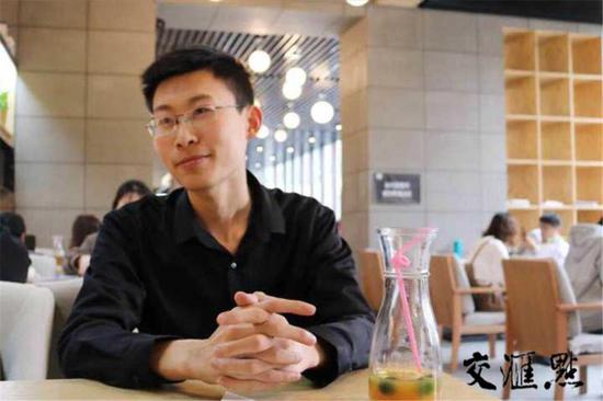 南京大学两位博士受邀参加诺贝尔奖获得者大会