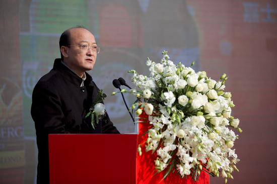 (天长市委常委、常务副市长张宏生先生代表市委市政府发表热情洋溢的讲话)