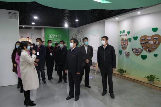 市领导周昌明、周斌、方国强,区领导封毅等参与调研。