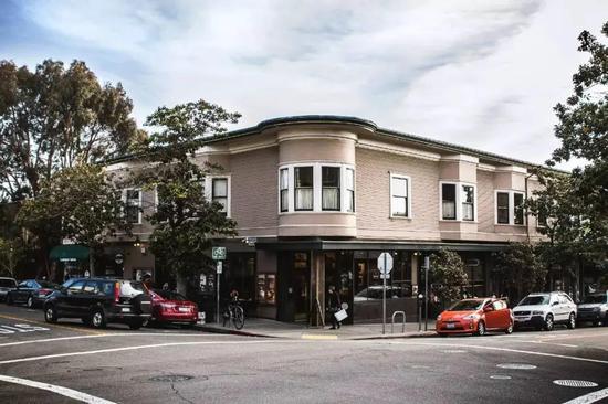 皮爷咖啡 Peet‘s Coffee 加州头家店 营业至今
