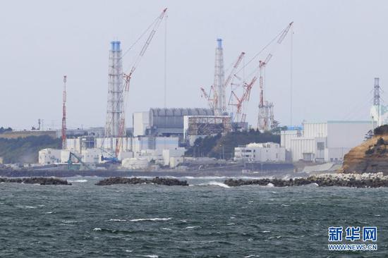 这是4月13日拍摄的日本福岛第一核电站。新华社/共同社