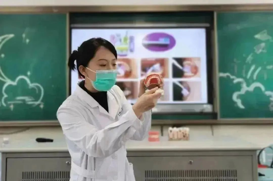 《青医课堂》志愿服务项目