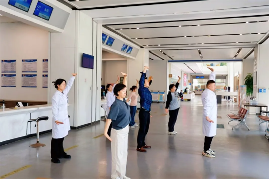 “健康体重 医屺来”屺亭街道社区卫生服务中心健康活动进机关