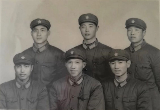 新战友合影(1971年)