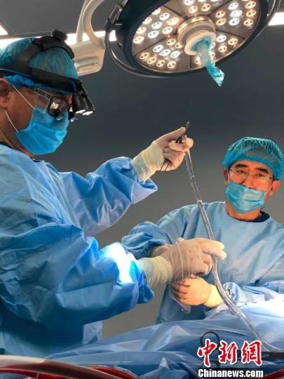中国首例异地转运人体低温保存手术完成 七旬老人被冻