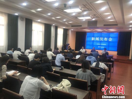 4日,江苏省文化和旅游厅召开新闻发布会,通报中国第14个文化和自然遗产日期间江苏的活动安排情况。