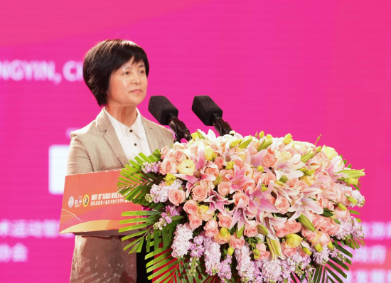 (江阴市人民政府副市长 金丹菁)