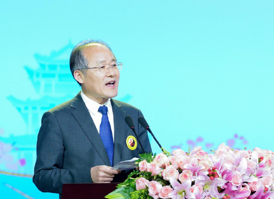 江阴市人民政府市长包鸣