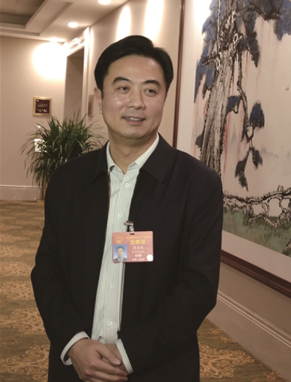 吴向东