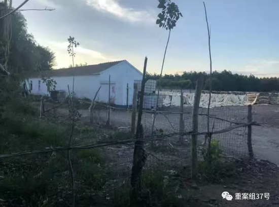 邳州9旬“扫黑嫌犯”“霸占”村委会 涉土地纠纷20年