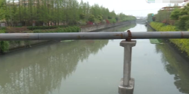 六年级女生输了“真心话大冒险” 在男生怂恿下跳河身亡