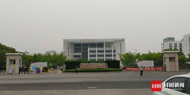 淮安“校园反杀案”死者父亲：网上口水恨不得把我们淹死