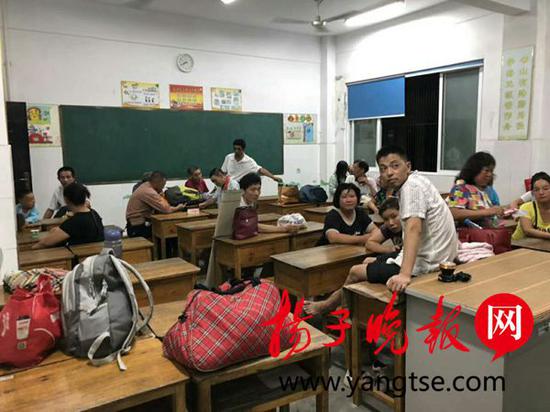 台风“安比”登陆 南通安全撤退7000人