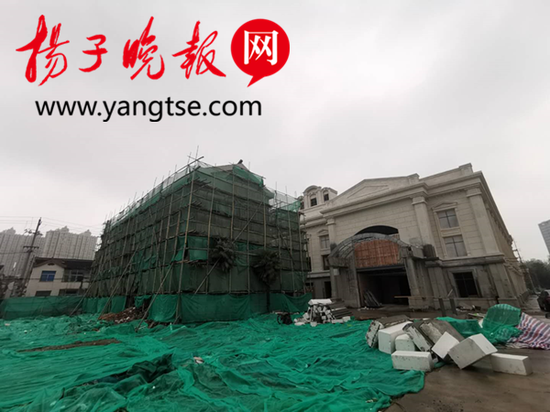 常州青山湾文化创意产业园内现违建 城管部门已责令整改