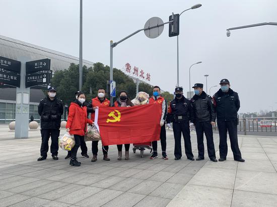 高铁常州北站物资捐赠