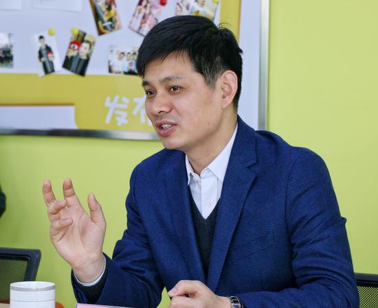 中央统战部八局领导调研新浪江苏 召开新媒体代表人士座谈会