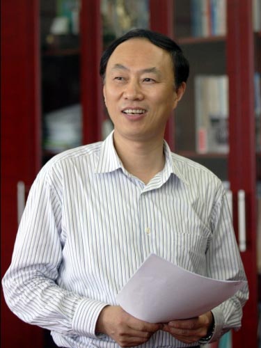 马秋林