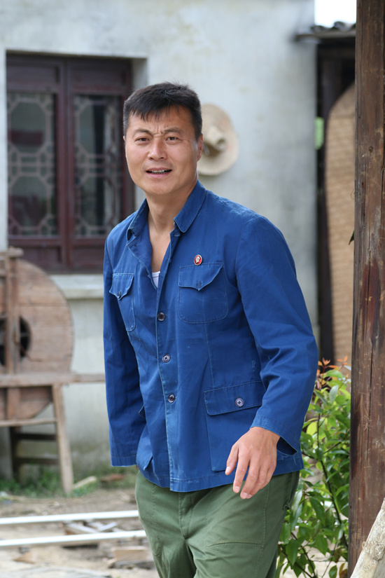 《知青家庭》江苏开播 任程伟装嫩受折磨_新浪江苏_新浪网