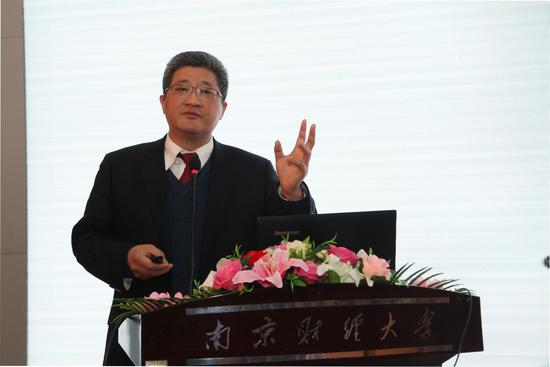 束兰根:互联网金融的出路与科技企业创新发展