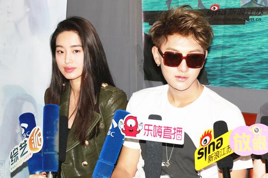 《夏天十九岁的肖像》南京行黄子韬高能“自黑”