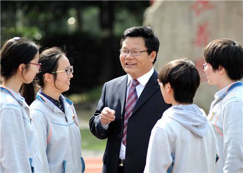 南京市第二十九中学校长唐云龙简介