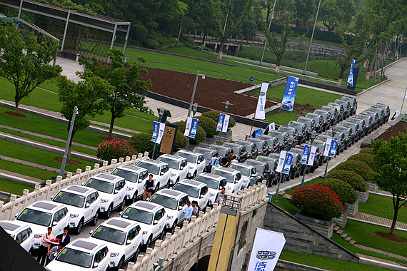 吉利博越热销华东 苏州车主喜获爱车_苏州汽车网