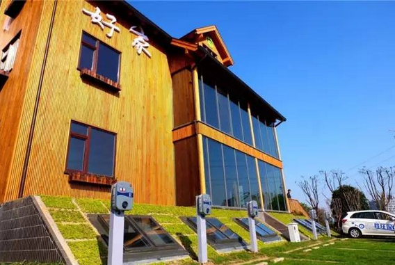 万帮获电动汽车充电桩行业评选多项大奖_南京