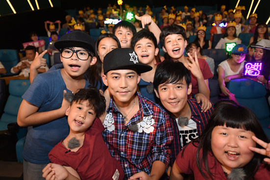 苏醒阿牛来南京 寻觅天籁童声