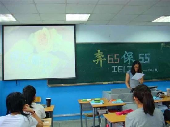 扬子中学17岁女学霸同时被澳洲八大名校录取