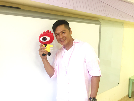 新加坡影星李南星携新书来宁宣传 讲述不堪回