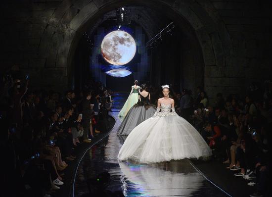 2016南京名城会昨开幕 缪瑞林出席开幕式并致辞_新浪江苏_新浪网