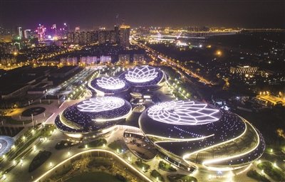 江苏大剧院炫目亮相 夜景美图刷爆朋友圈(图)