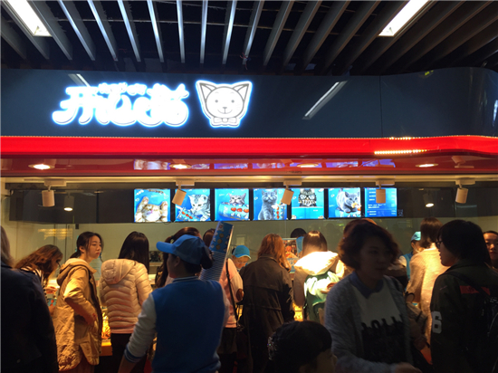 新街口这家串串店又双叒叕叕叕火了!排队排到