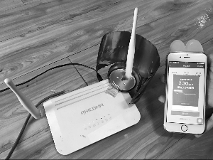 正常情况下，平均下载速度为2.10MB/s；装上易拉罐后，平均下载速度为2.3MB/s